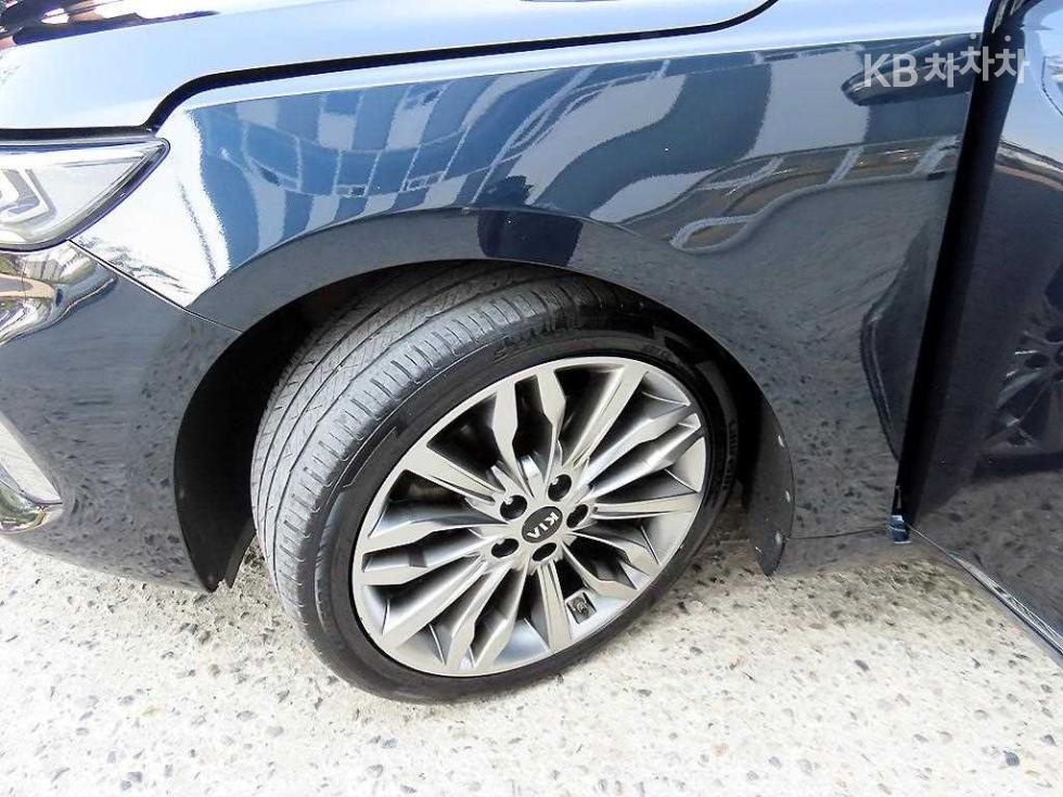2020 - kia k7