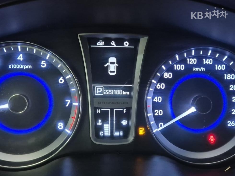 Hyundai Grandeur — miniaturë 6