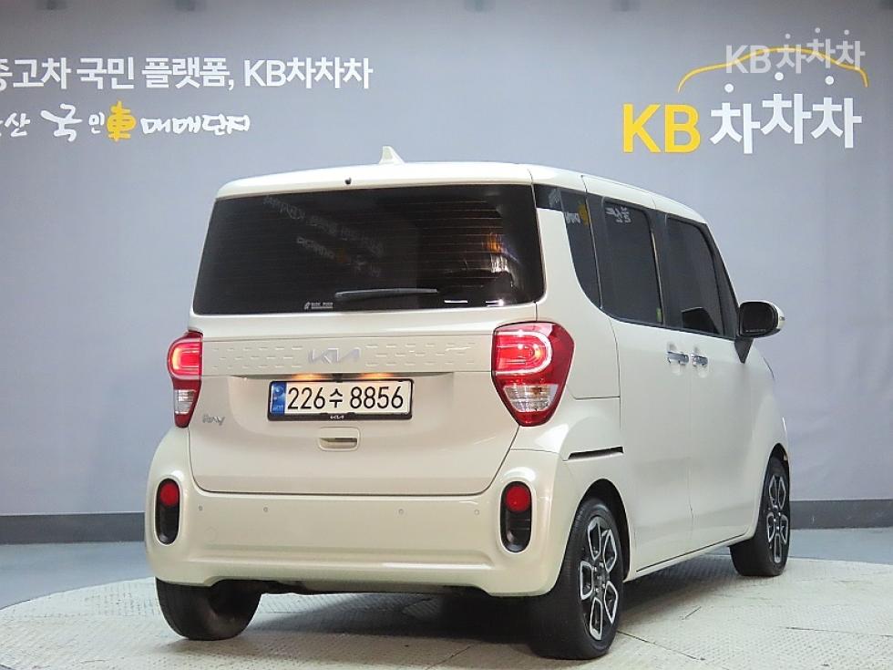 2022 - kia ray