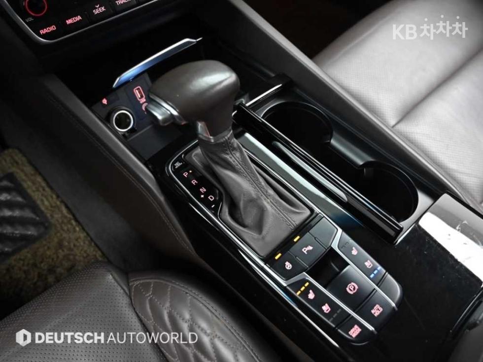 2017 - kia k7
