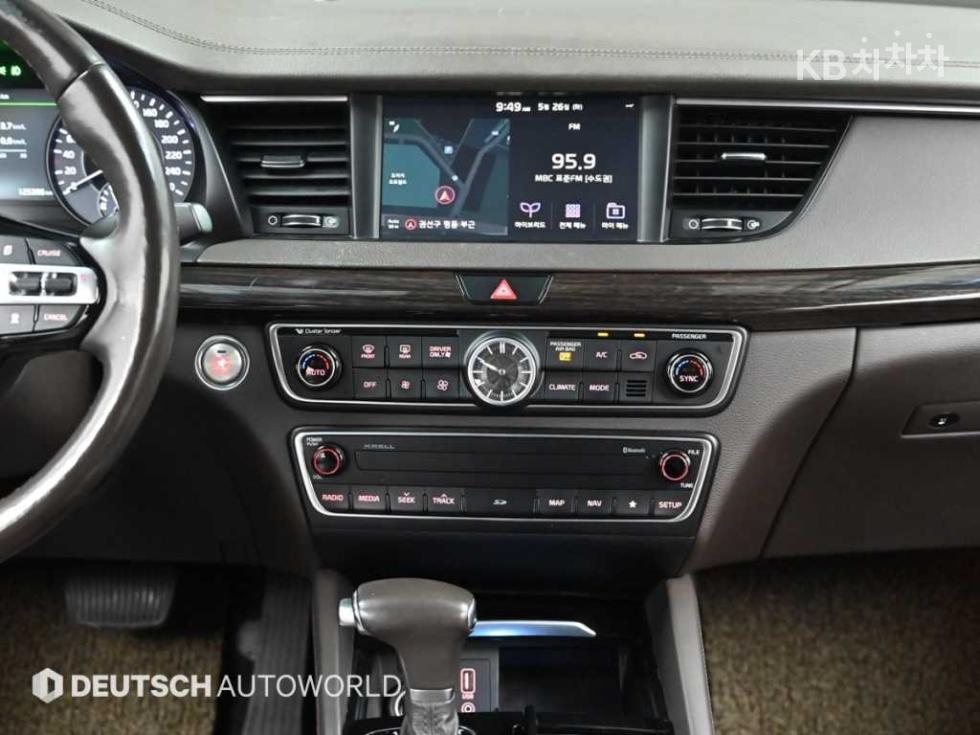 2017 - kia k7