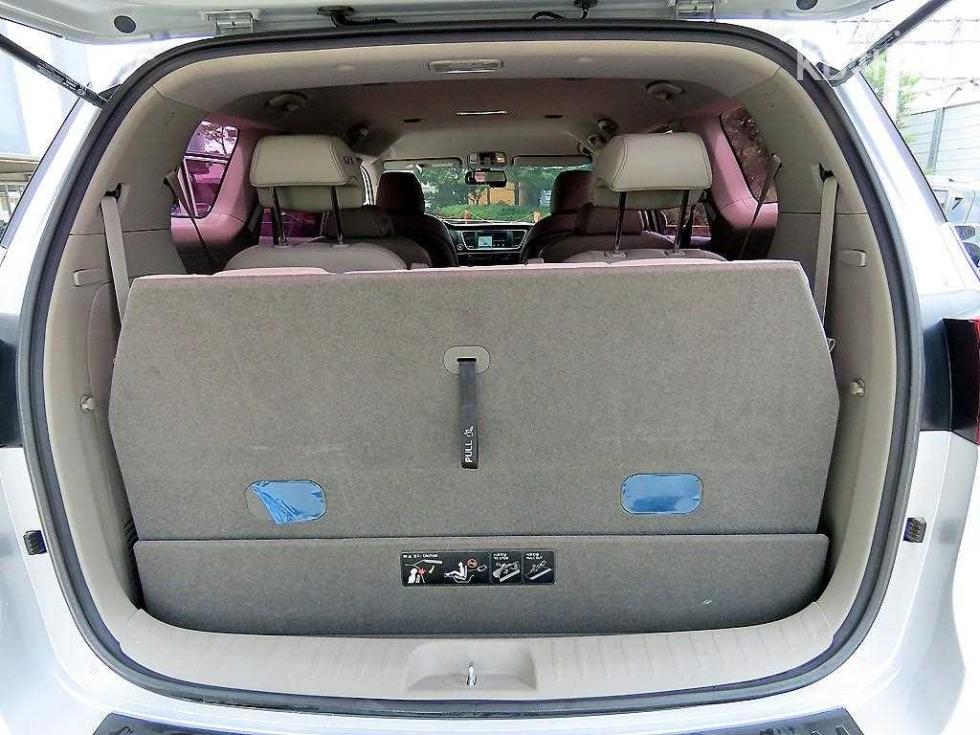 2016 - kia carnival