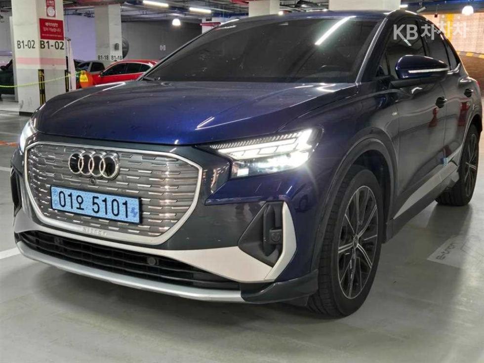 아우디 Q4 e-tron 40 Sportback Premium