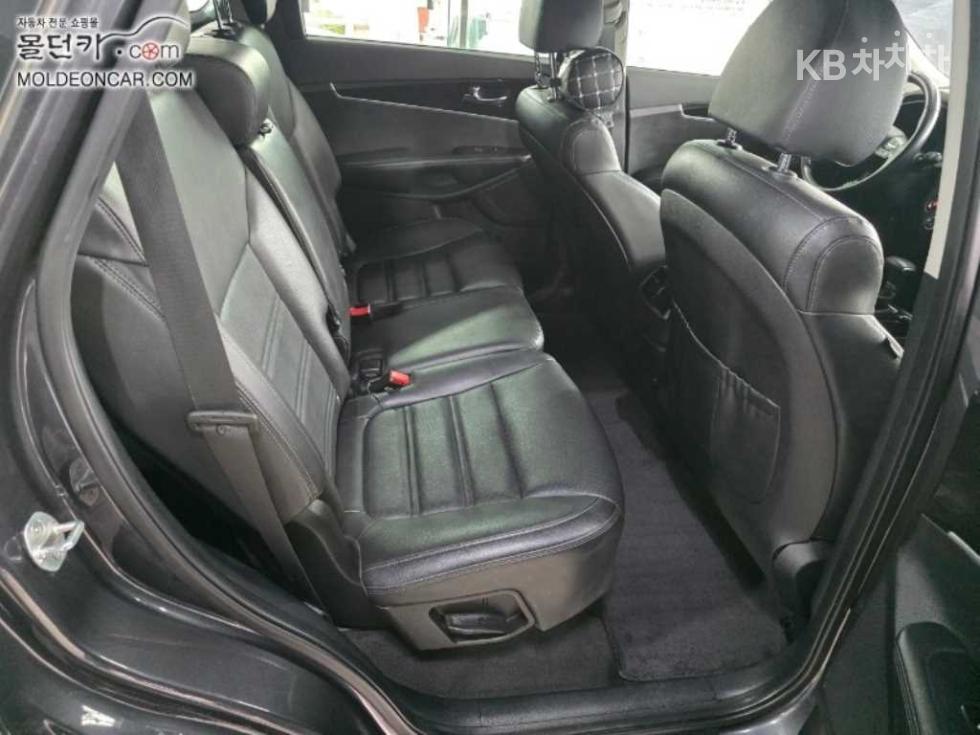 2018 - kia sorento