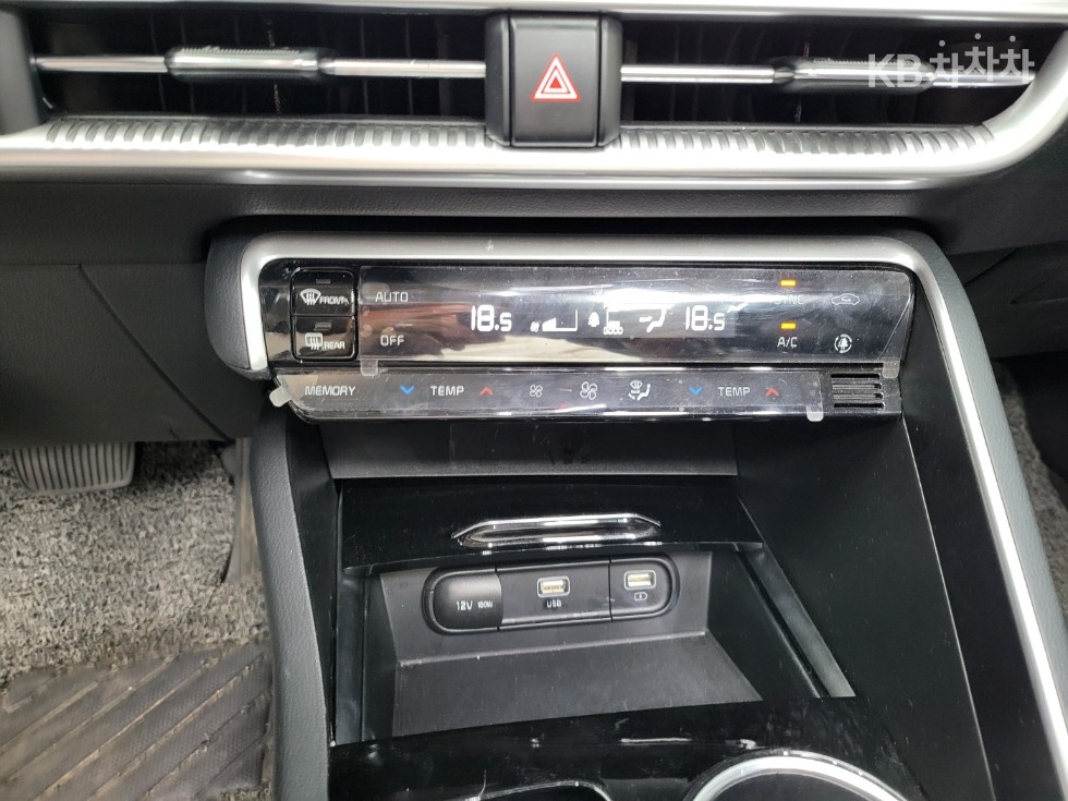 2022 - kia k5