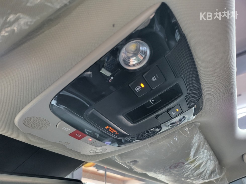 2022 - kia k5
