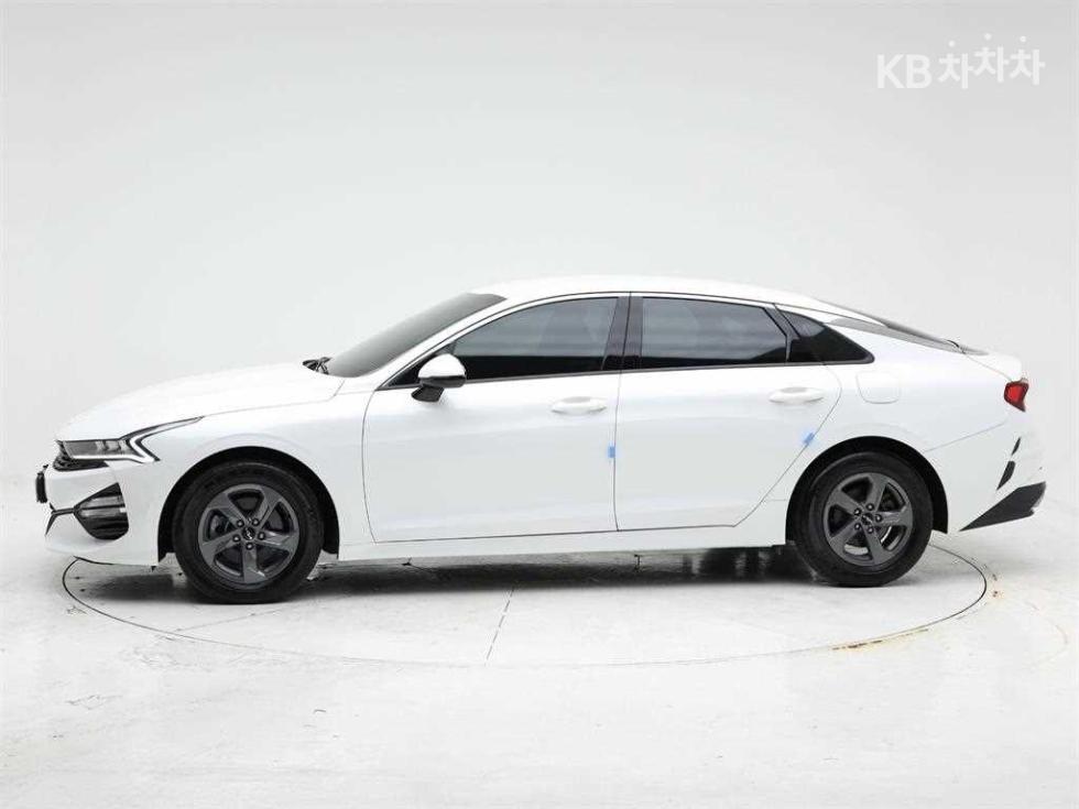 2023 - kia k5