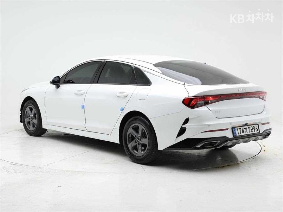 2023 - kia k5