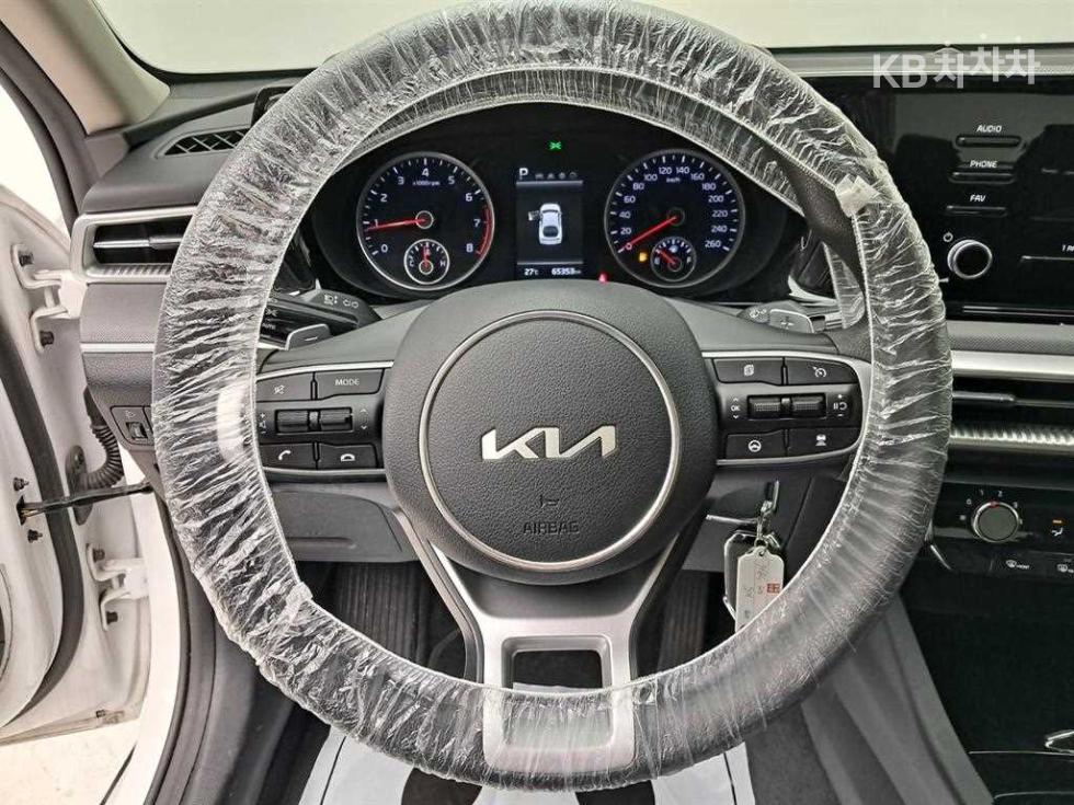 2023 - kia k5
