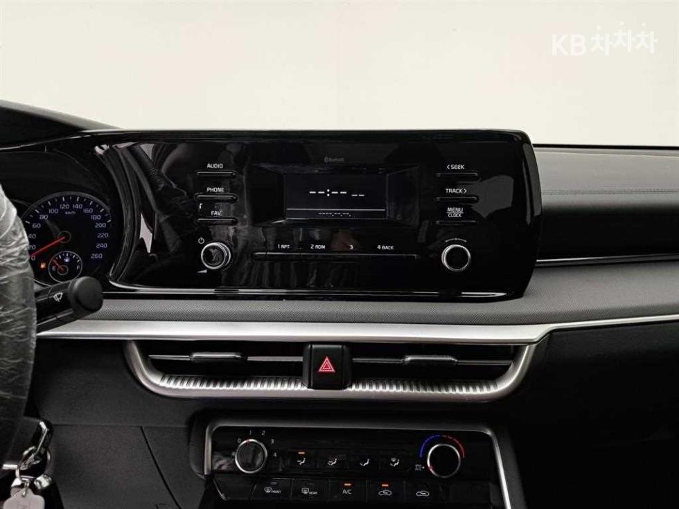 2023 - kia k5