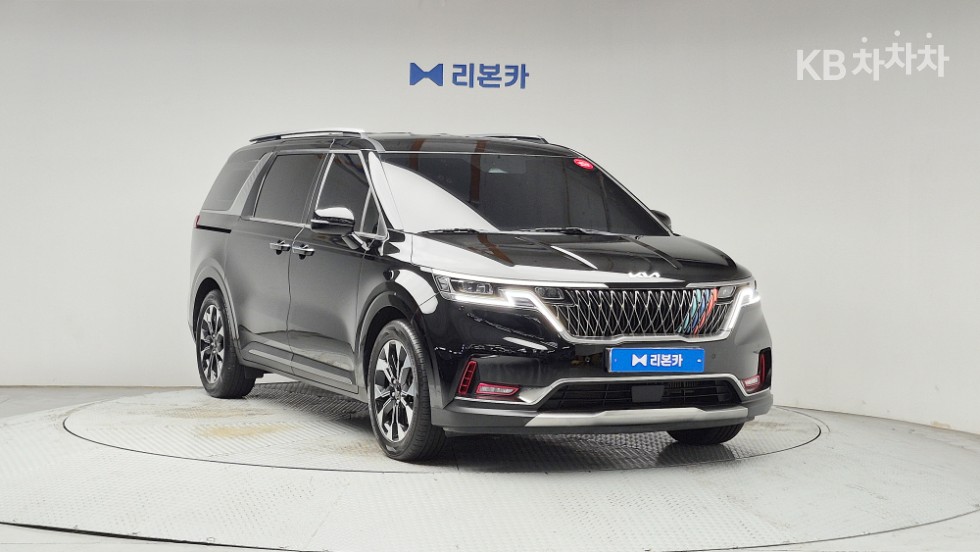 2023 - kia carnival