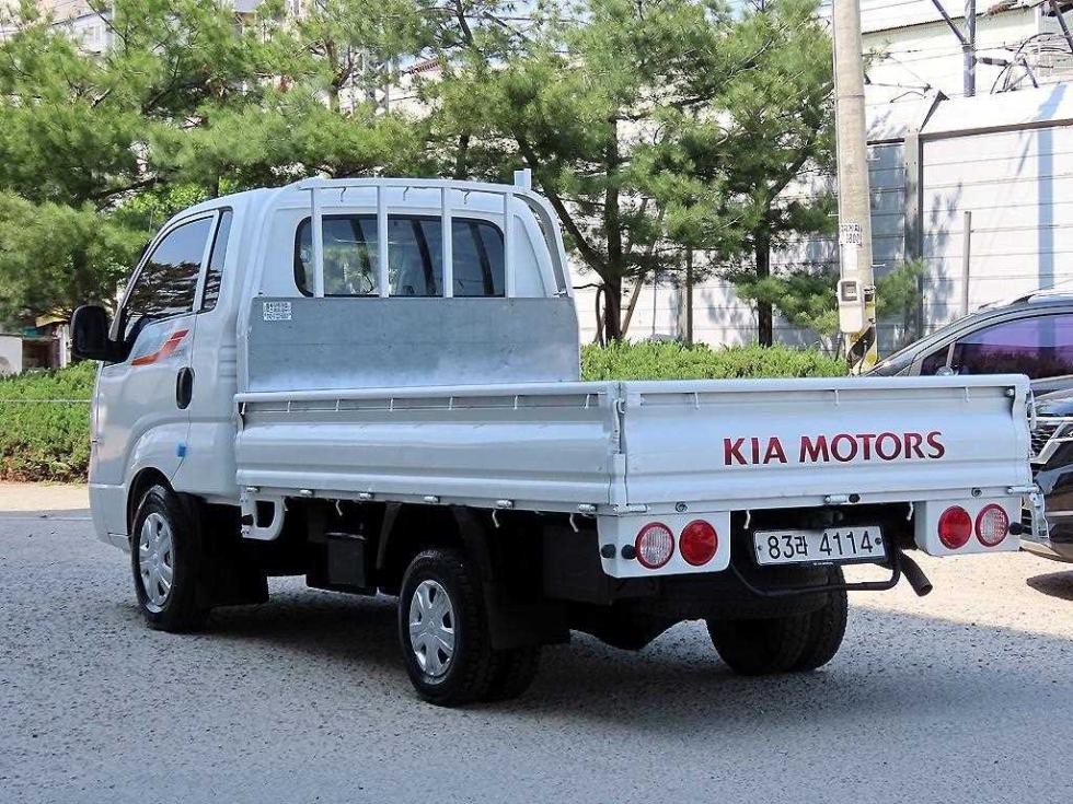 2019 - kia bongo iii