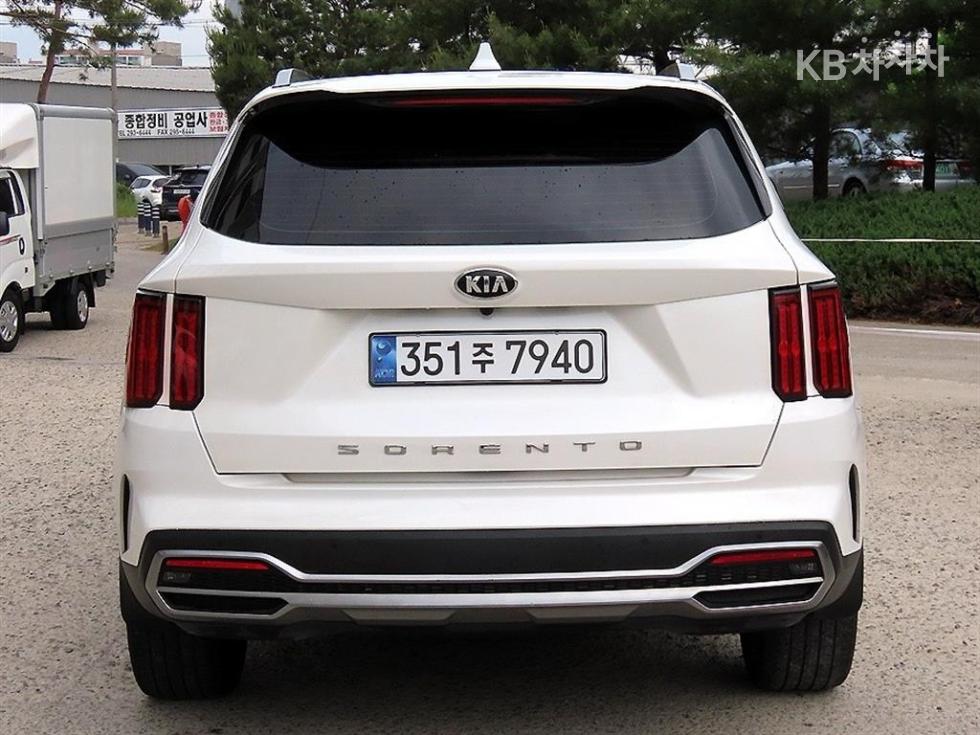 2021 - kia sorento