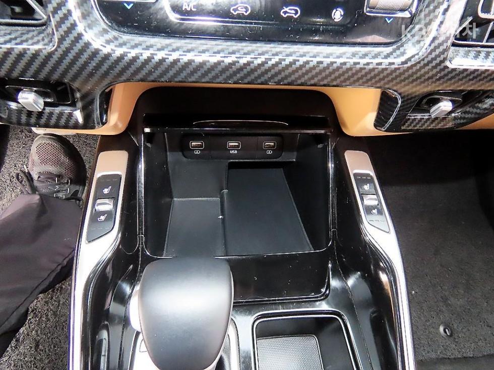 2021 - kia sorento