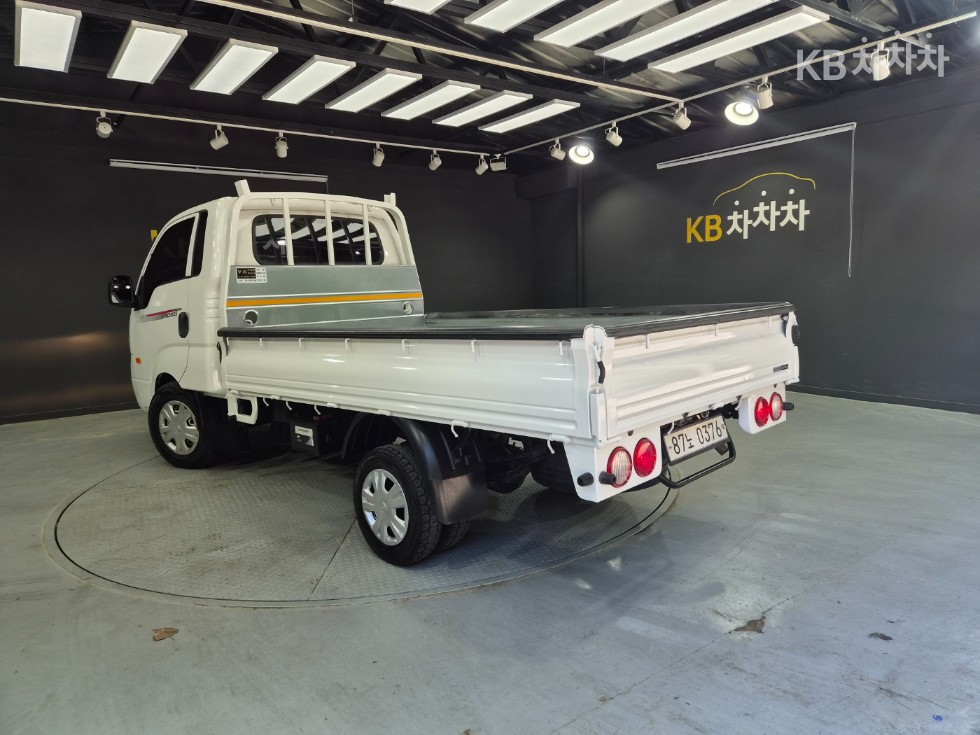 2018 - kia bongo iii