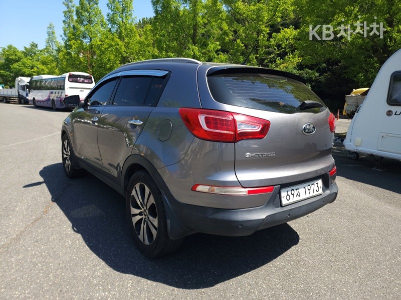 2011 - kia sportage