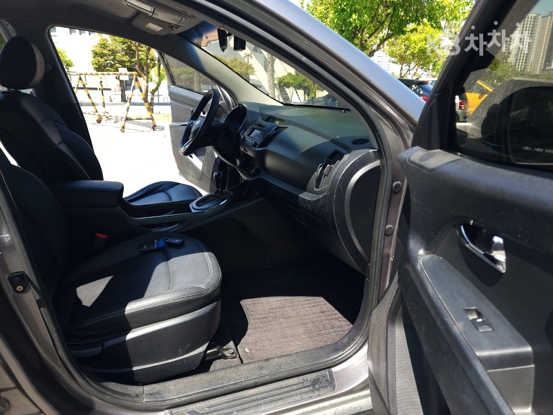2011 - kia sportage