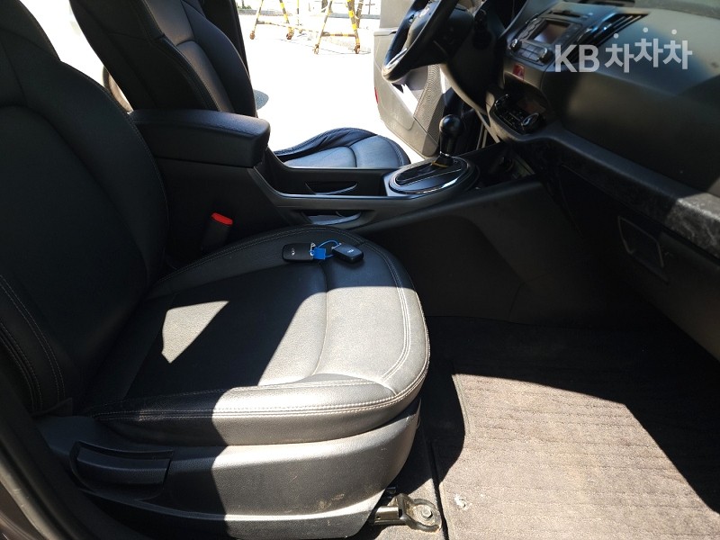 2011 - kia sportage