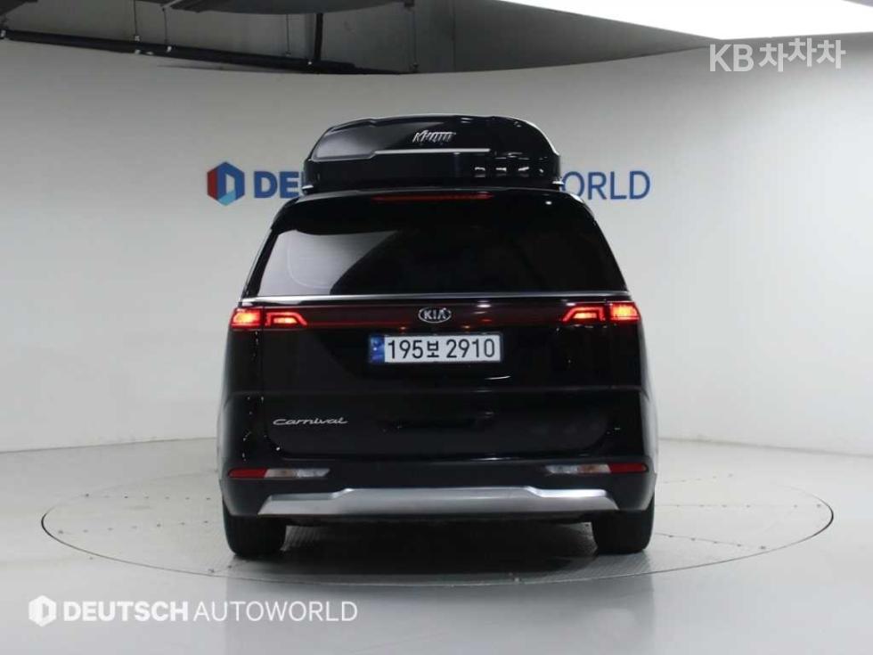 2021 - kia carnival