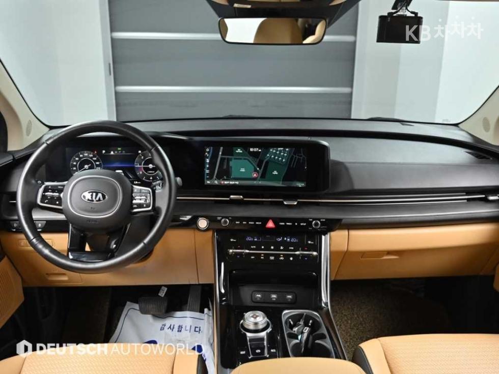 2021 - kia carnival