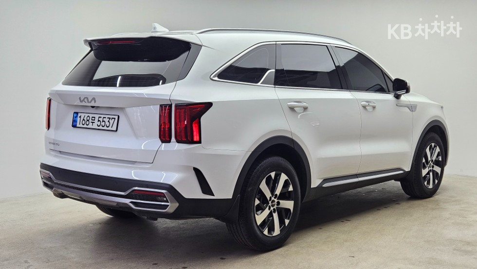 2023 - kia sorento