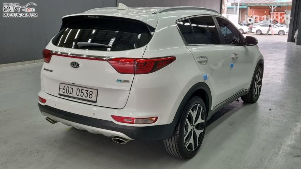 2016 - kia sportage
