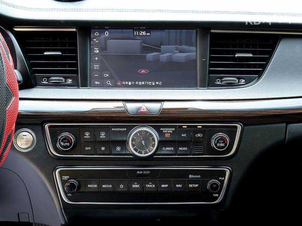 2018 - kia k7