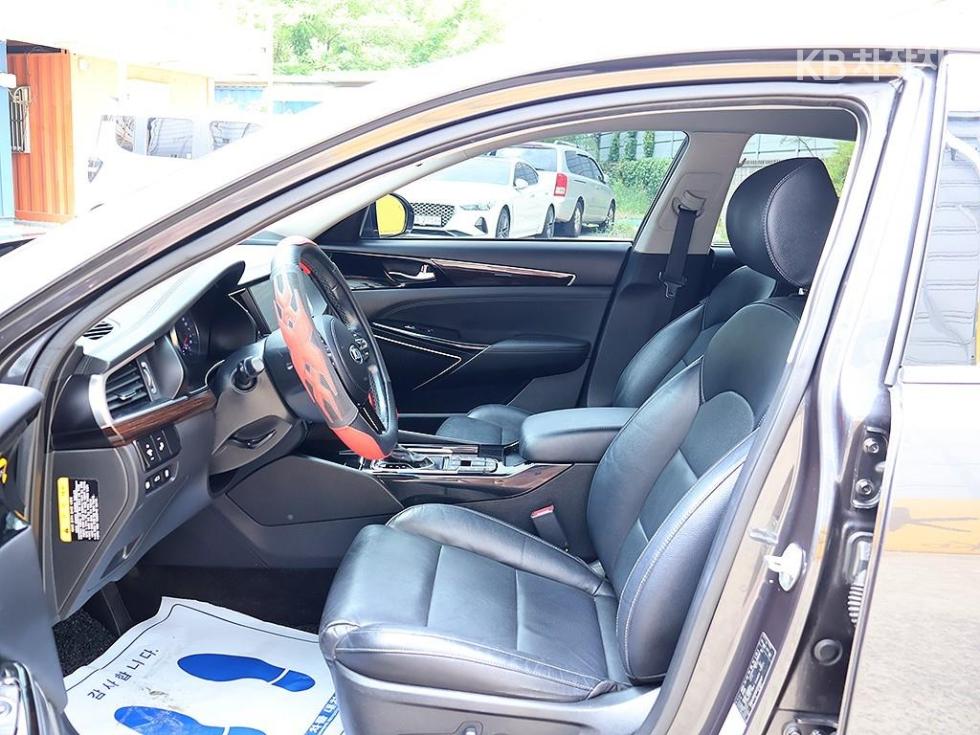 2018 - kia k7