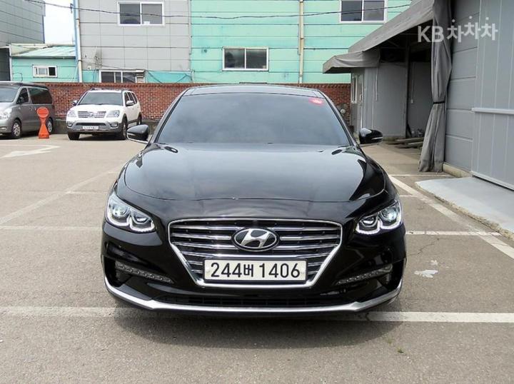 Hyundai Grandeur 렌터카 3.0 LPi 익스클루시브 — foto 1