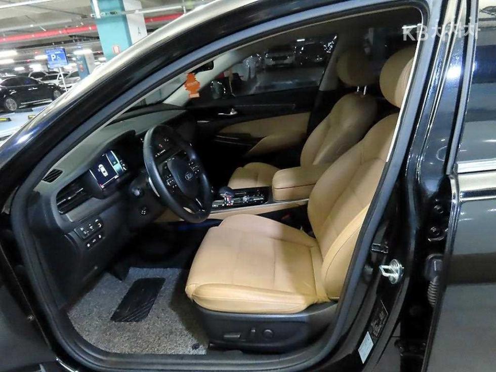 2021 - kia k7
