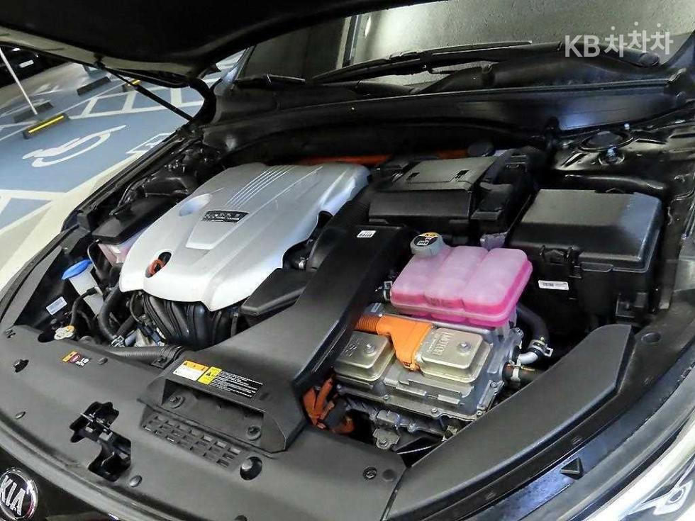 2021 - kia k7