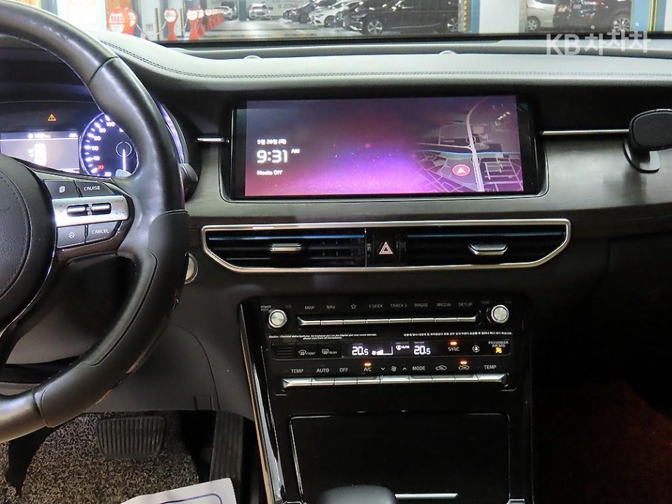 2020 - kia k7