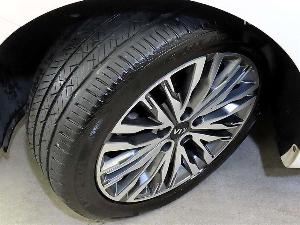 2020 - kia k7