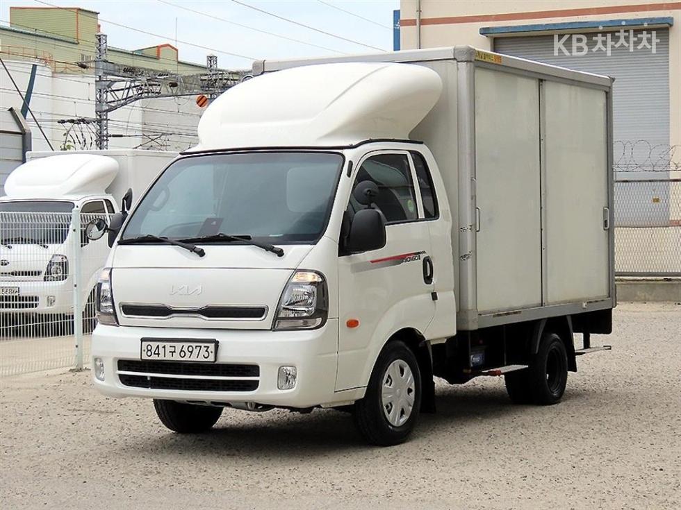 2022 - kia bongo iii