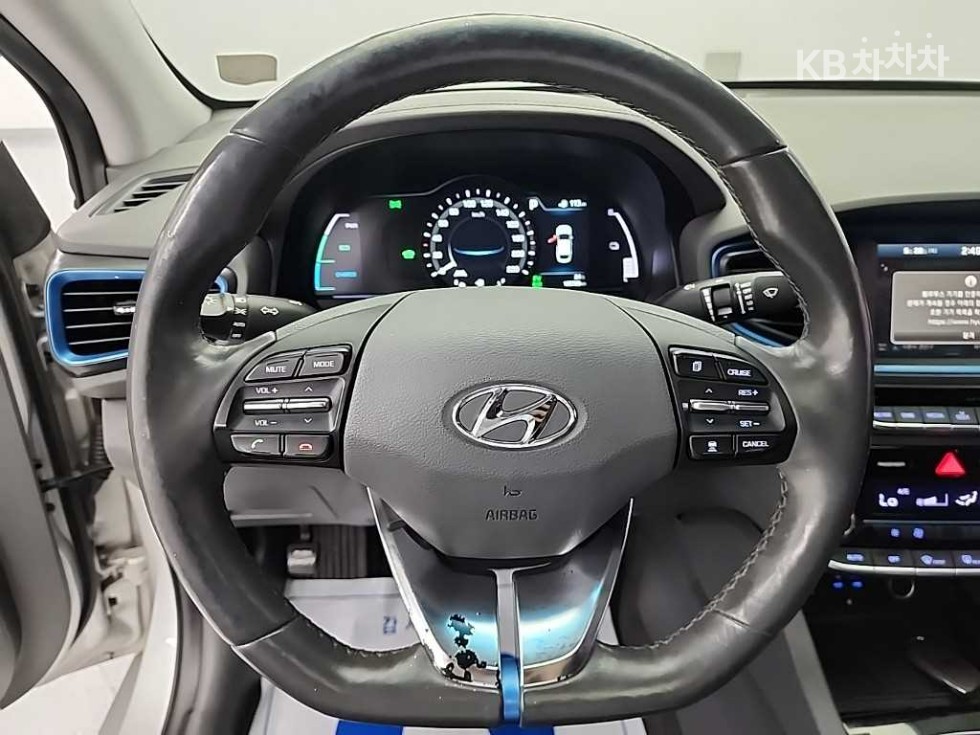 2016 - hyundai ioniq