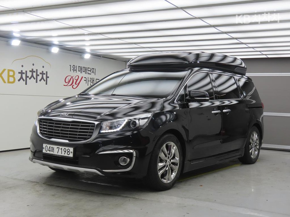 2018 - kia carnival
