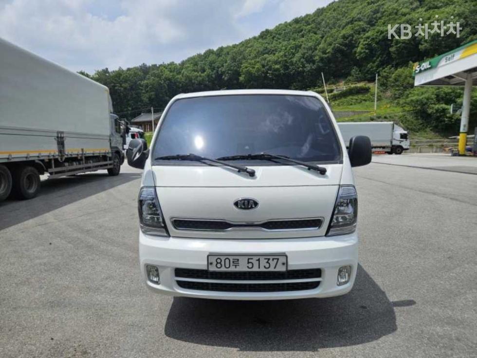 2022 - kia bongo iii