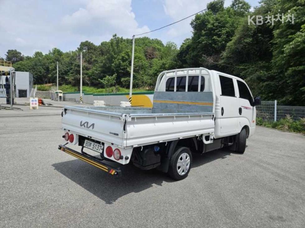 2022 - kia bongo iii