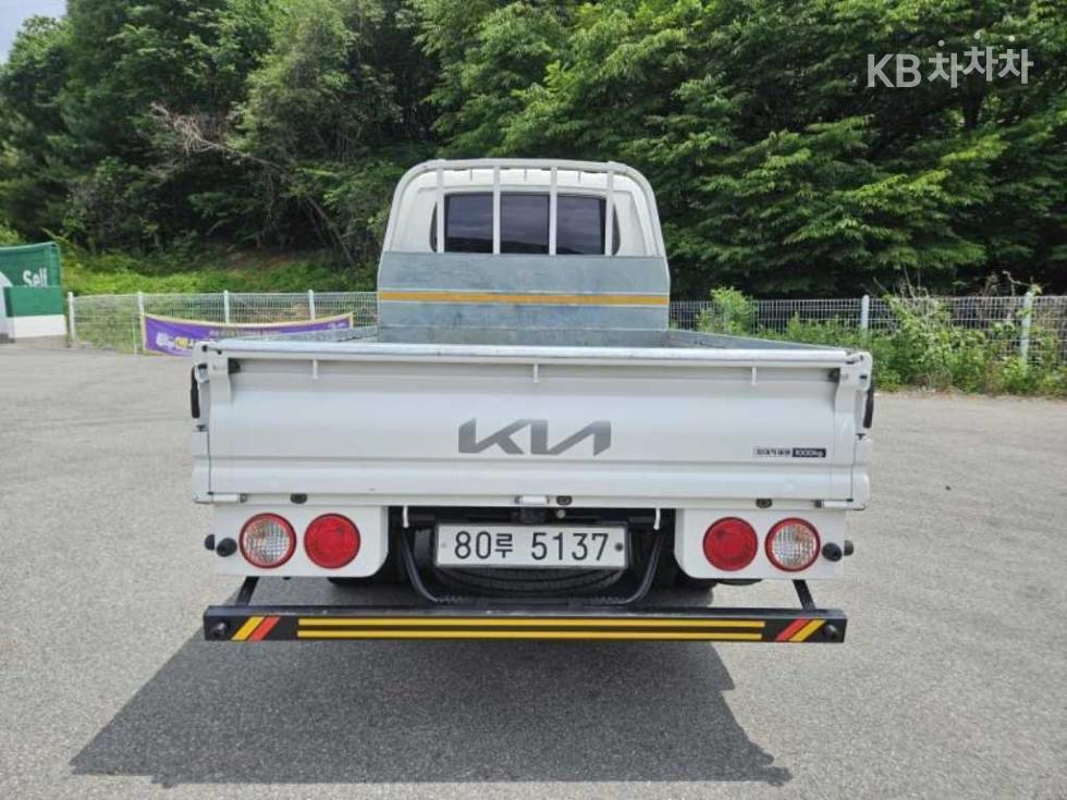 2022 - kia bongo iii