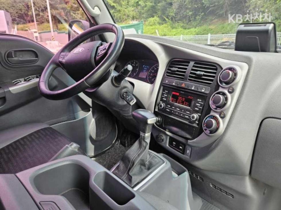2022 - kia bongo iii