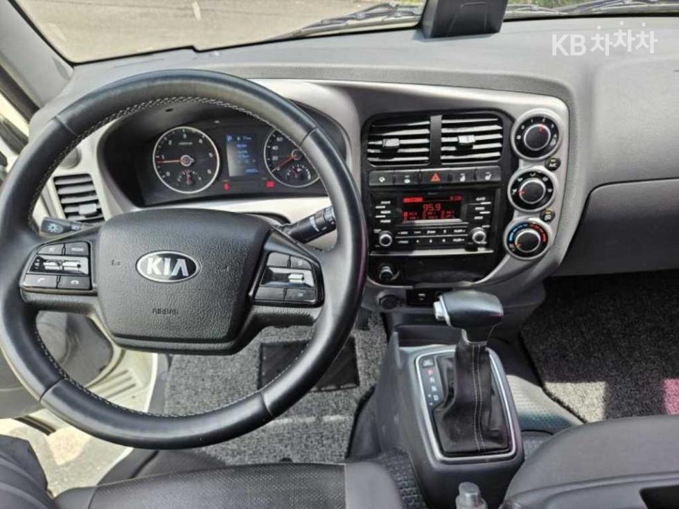 2022 - kia bongo iii
