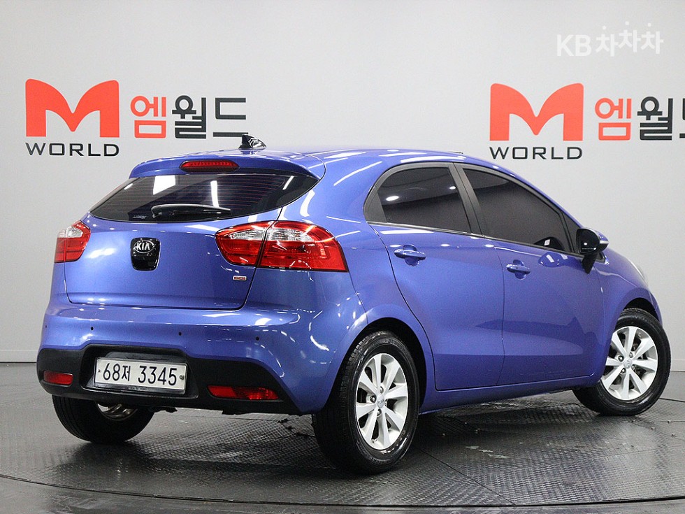 2012 - kia pride
