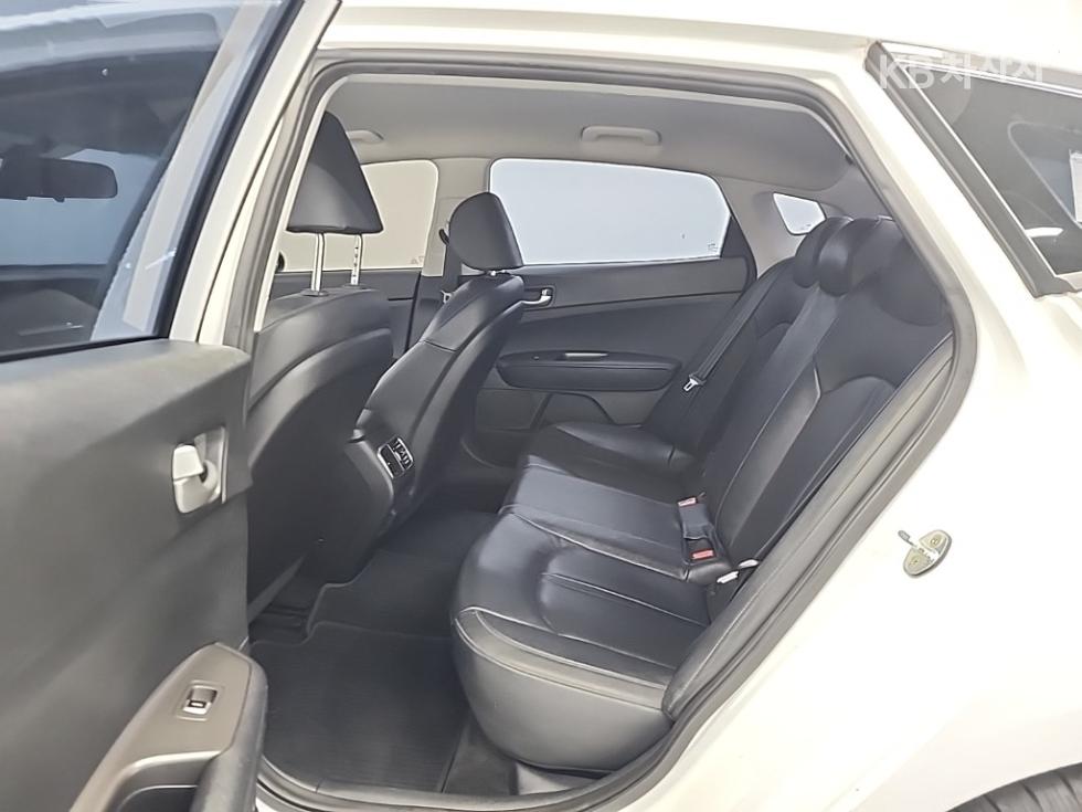 2019 - kia k5