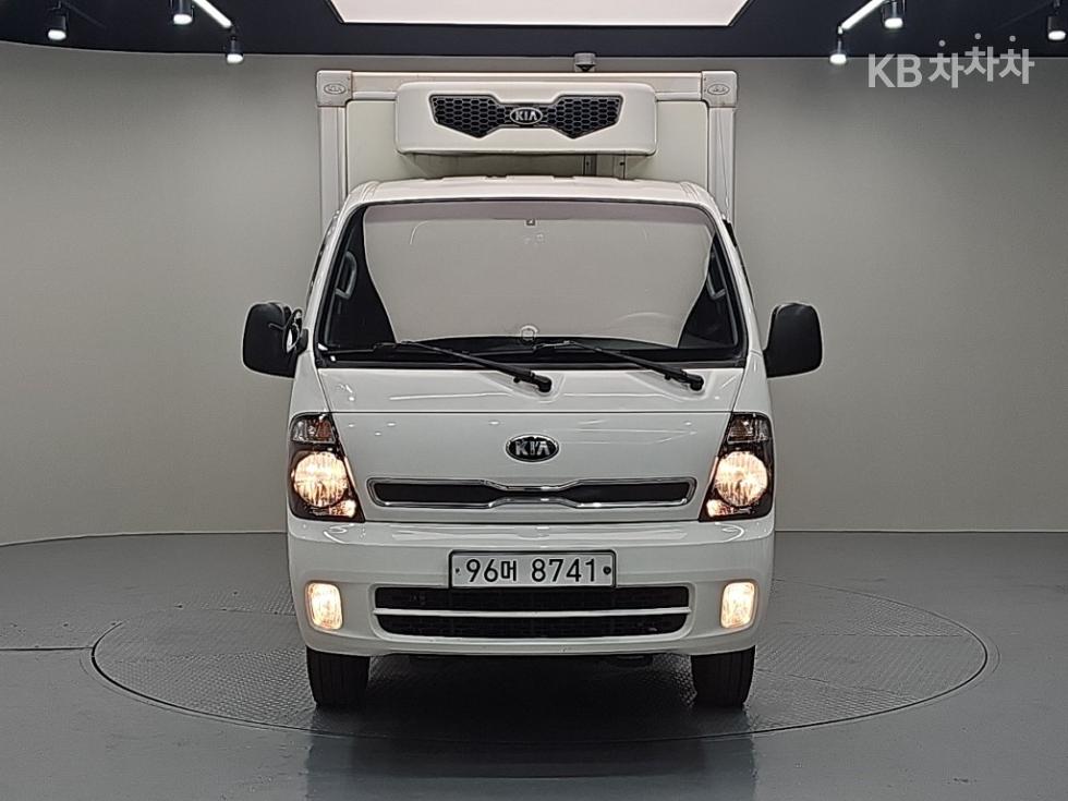 2014 - kia bongo iii