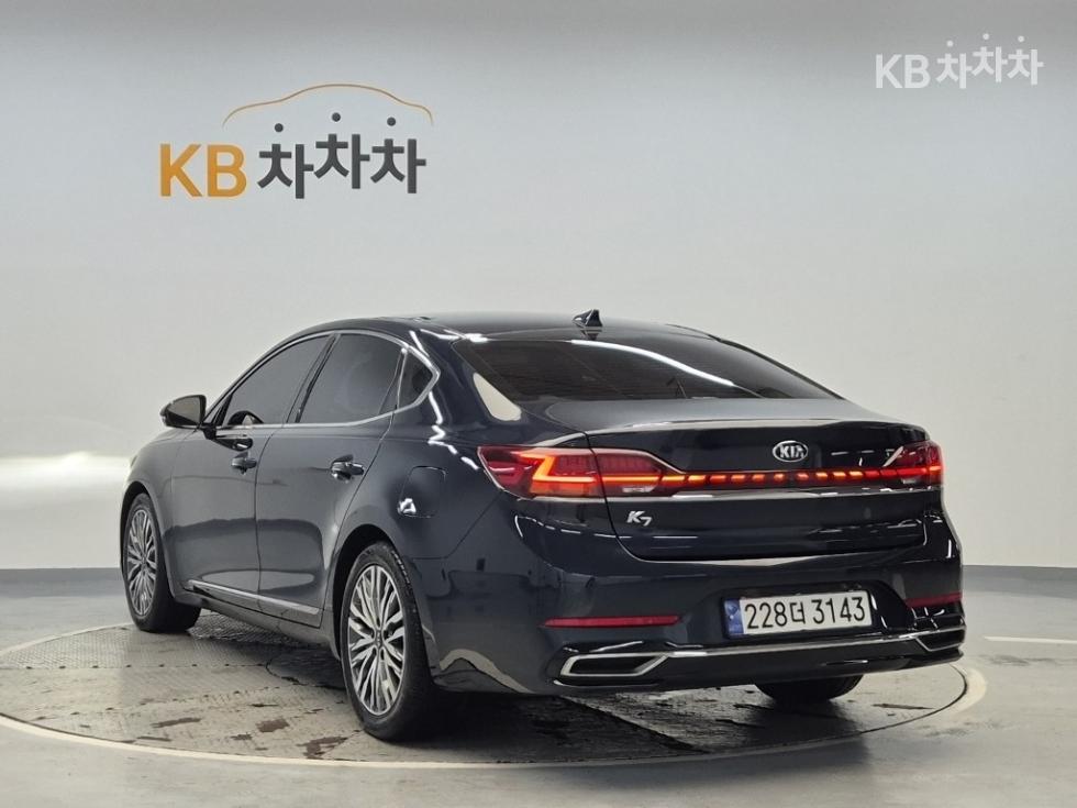 2020 - kia k7