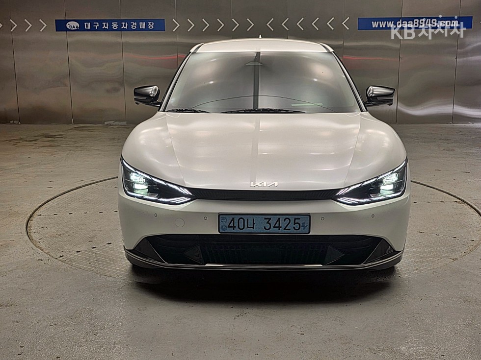 기아 EV6 롱 레인지 4WD 어스