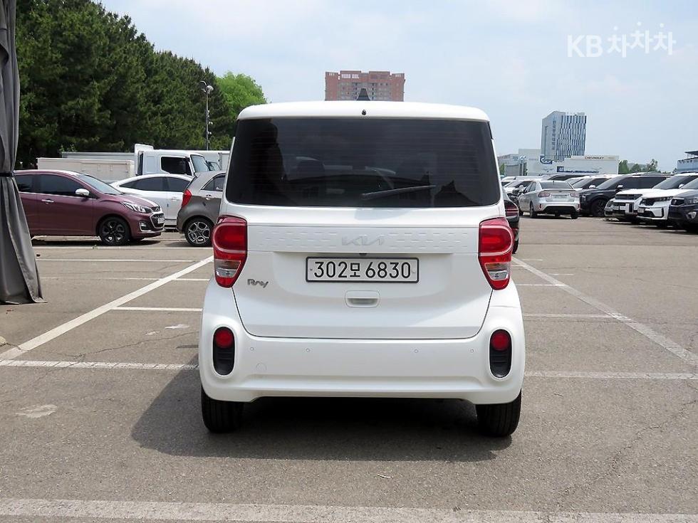 2022 - kia ray