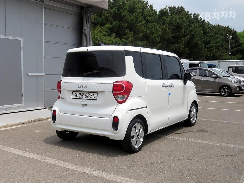 2022 - kia ray
