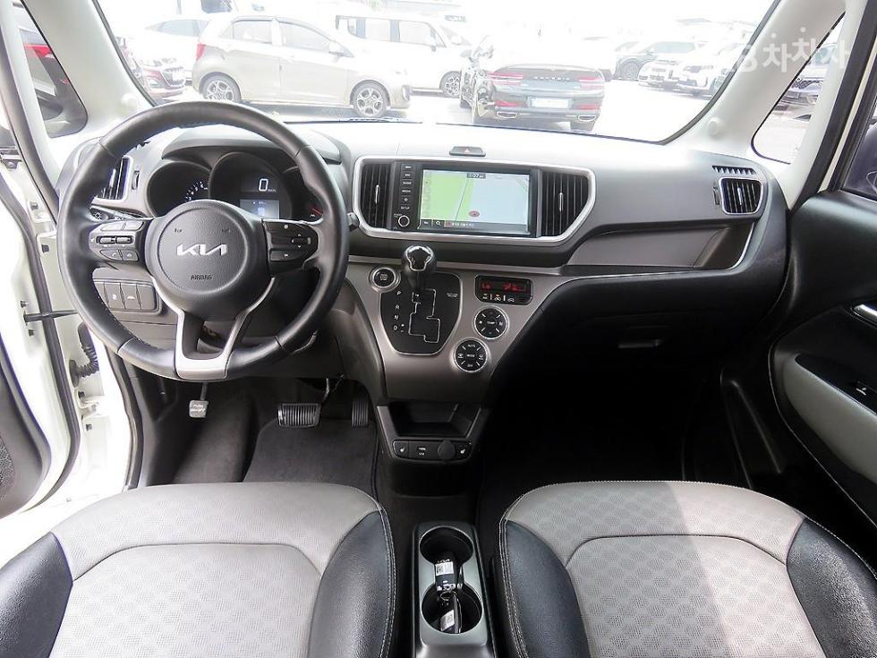 2022 - kia ray
