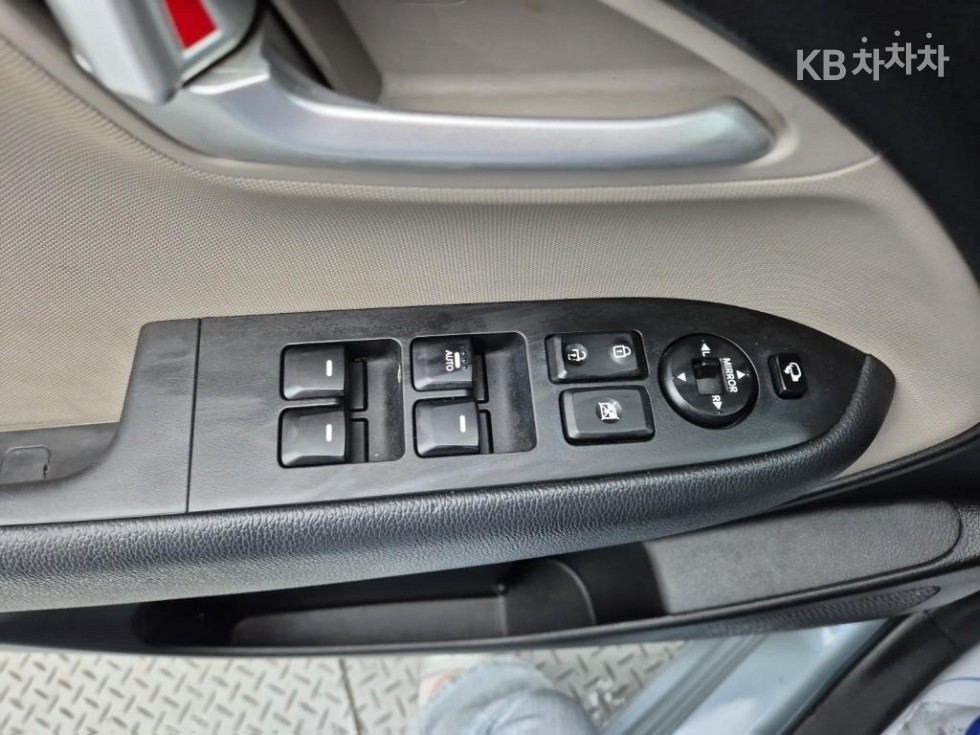 2014 - kia ray